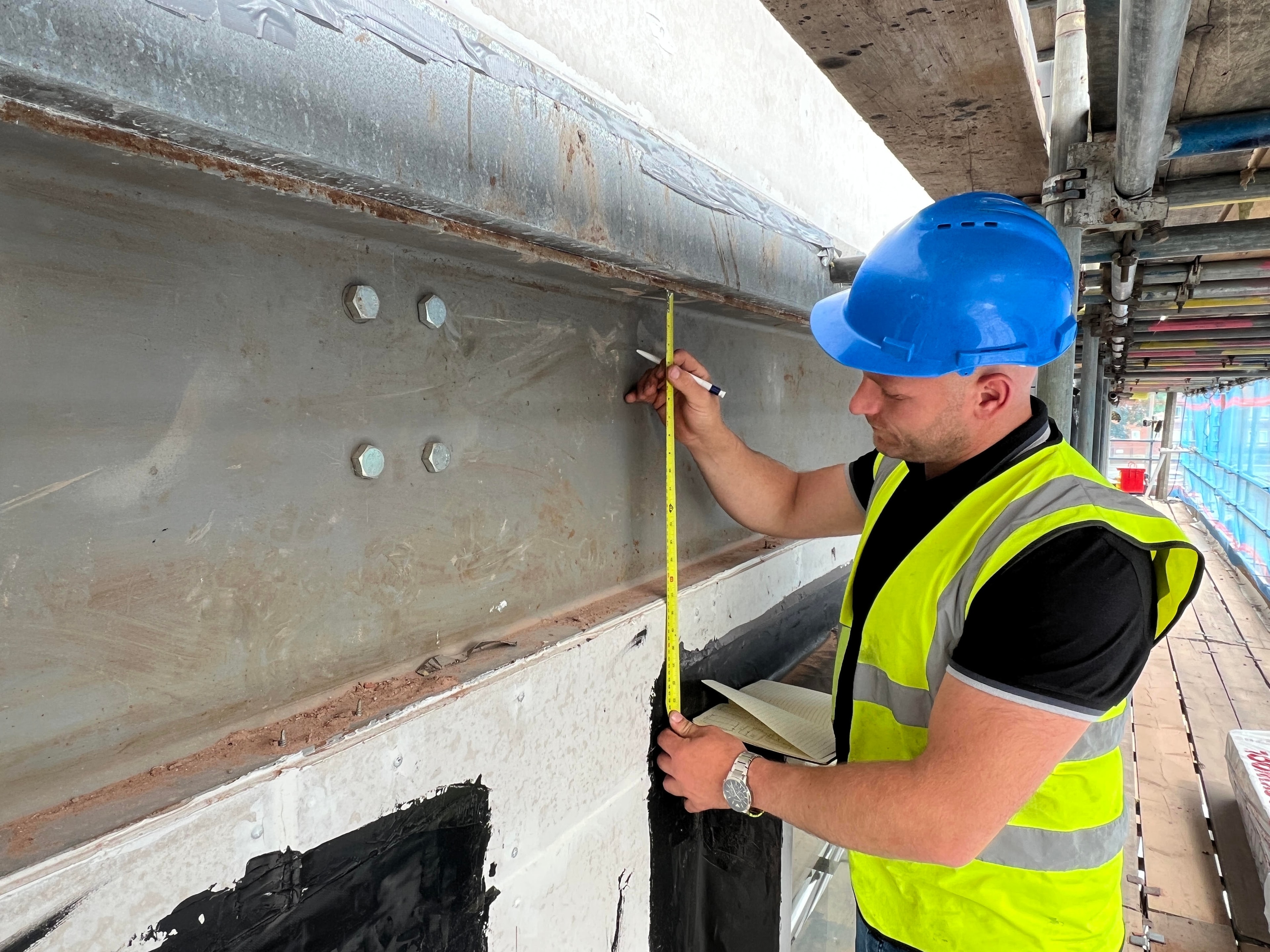 External wall inspection on building facade